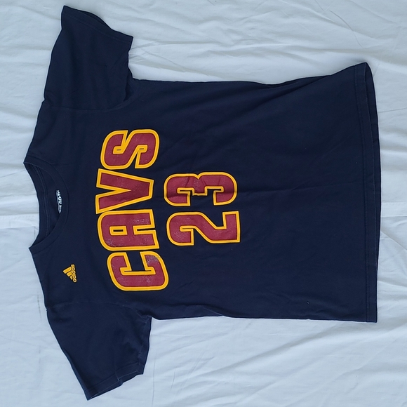 Cavs LeBron James 23 Addidas tshirt medium - Picture 1 of 5